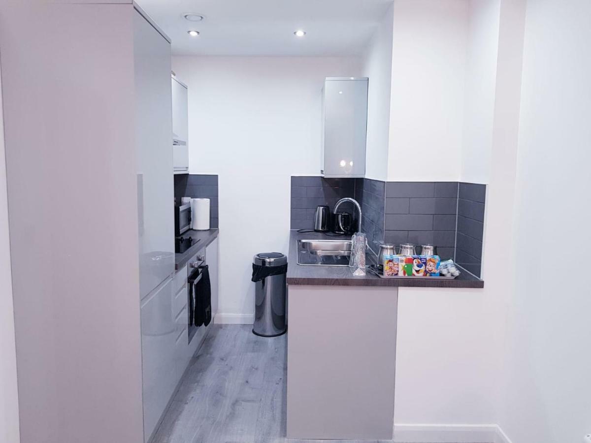Z Home Apartments Leicester Exterior photo